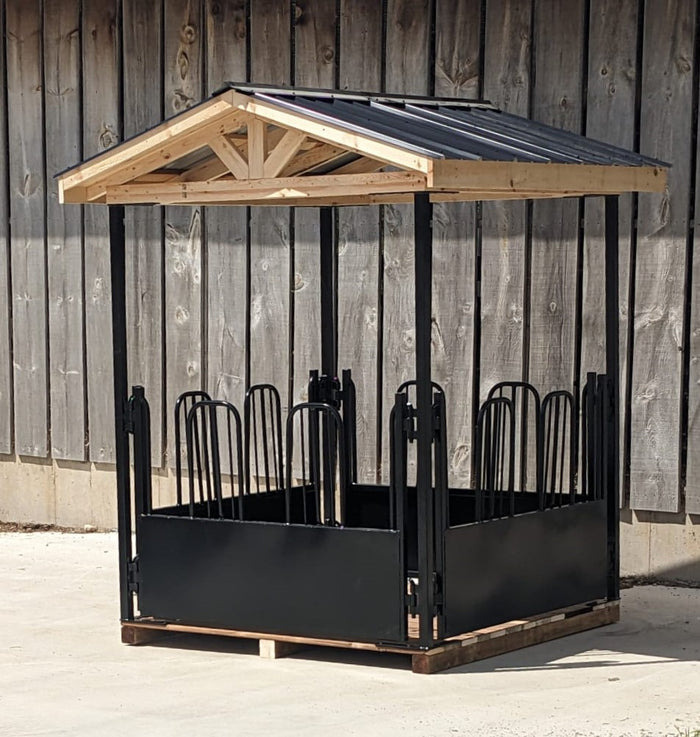 #HF66 Hay Feeder With Roof